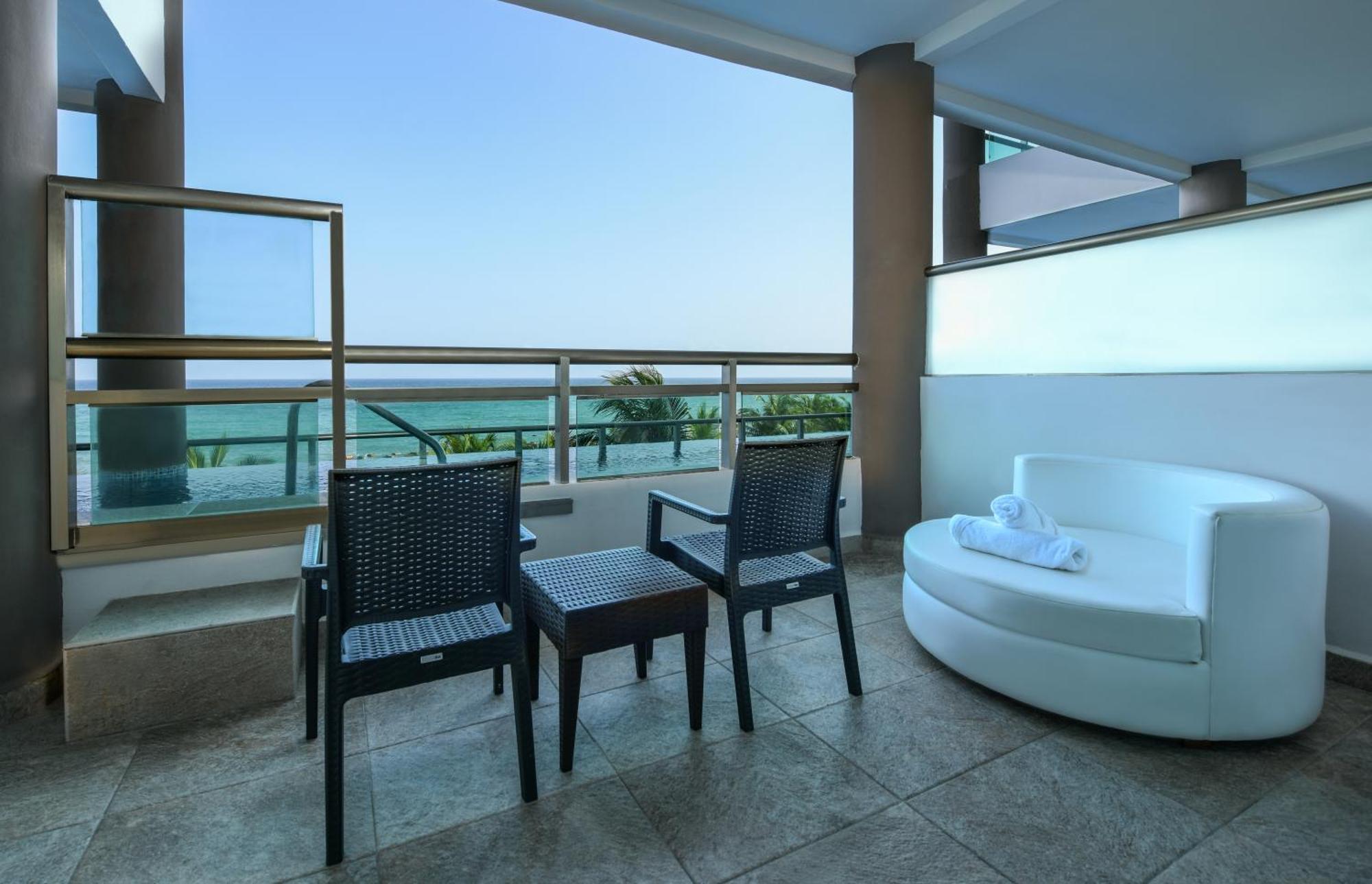Generations Riviera Maya Family Resort Catamaran, Water Park & More Inclusive Puerto Morelos Exteriör bild